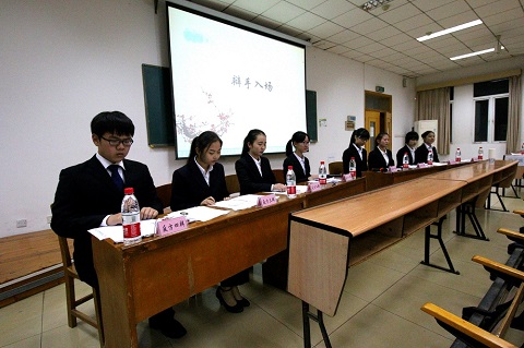 会计学院“求索杯”新生辩论赛总决赛成功举办