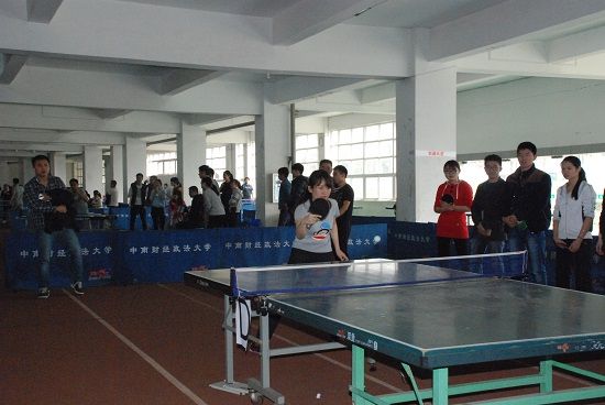 会计学院成功夺冠“青研杯”研究生乒乓球赛